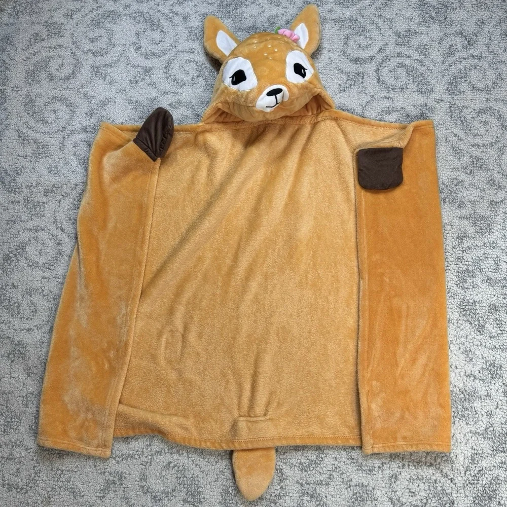 F.A.O. SCHWARZ‎ One Piece Hooded Fleece Reindeer Wrap Soft Cozy Warmth